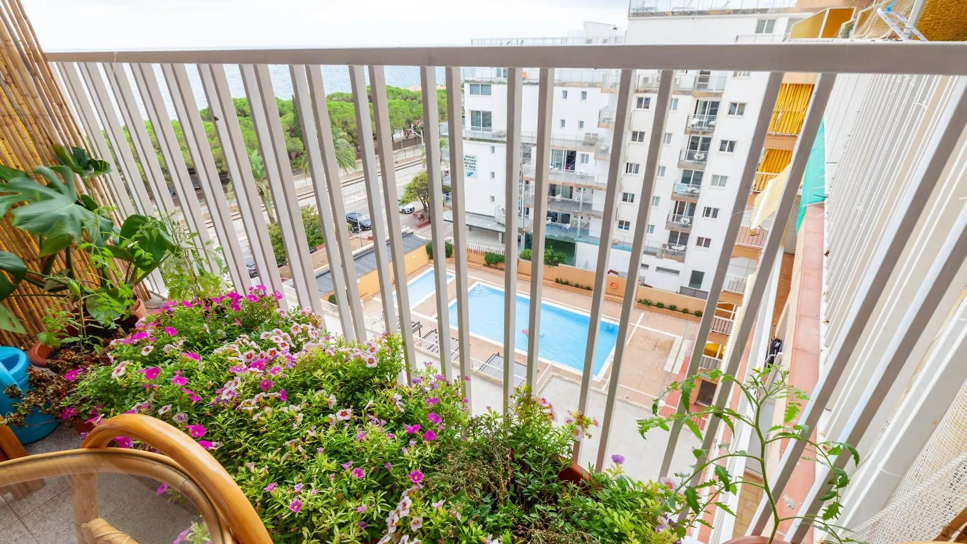 Sea View Apartments マルグラット・デ・マル 0*,  スペイン