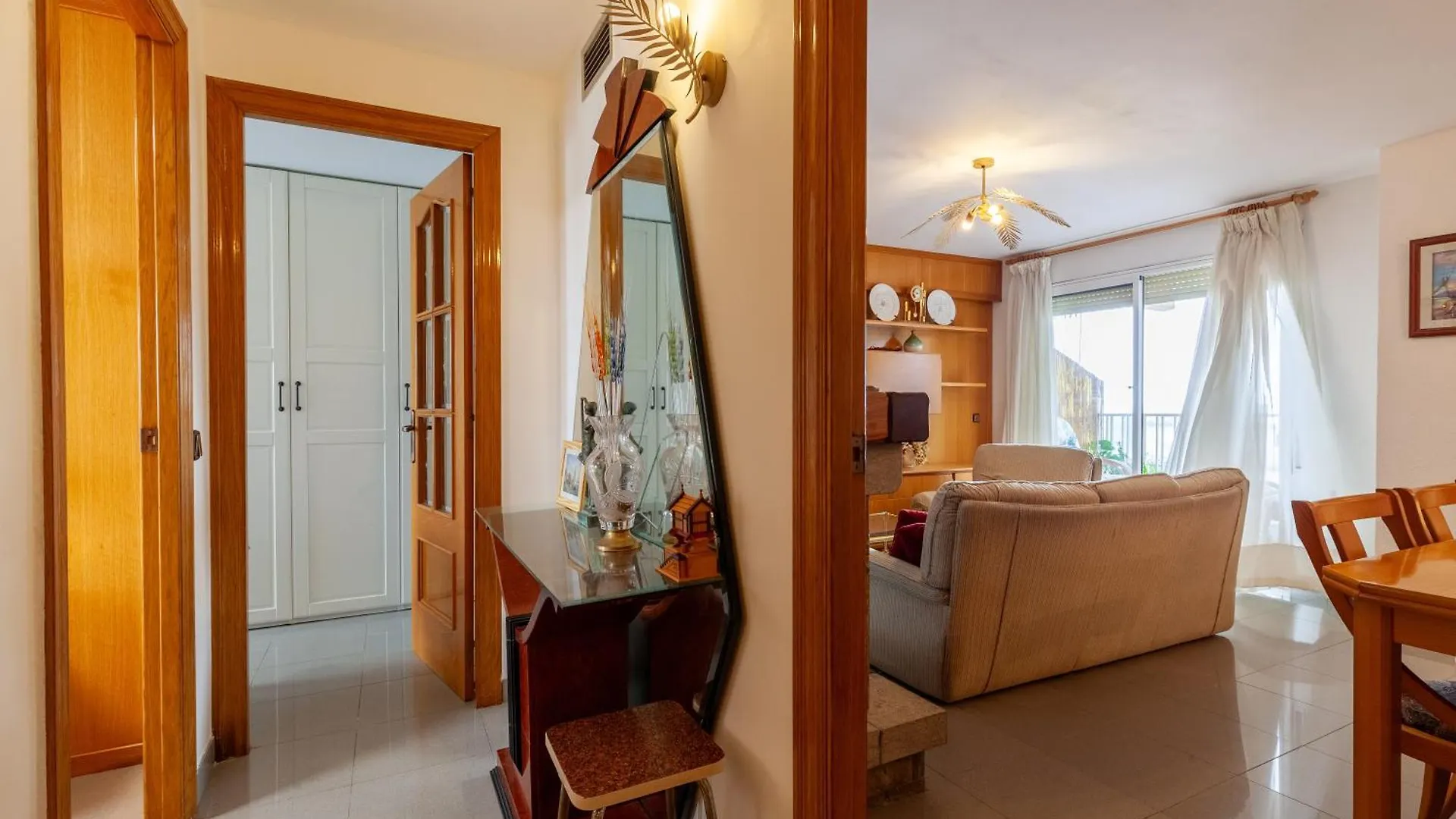 Sea View Apartments マルグラット・デ・マル
