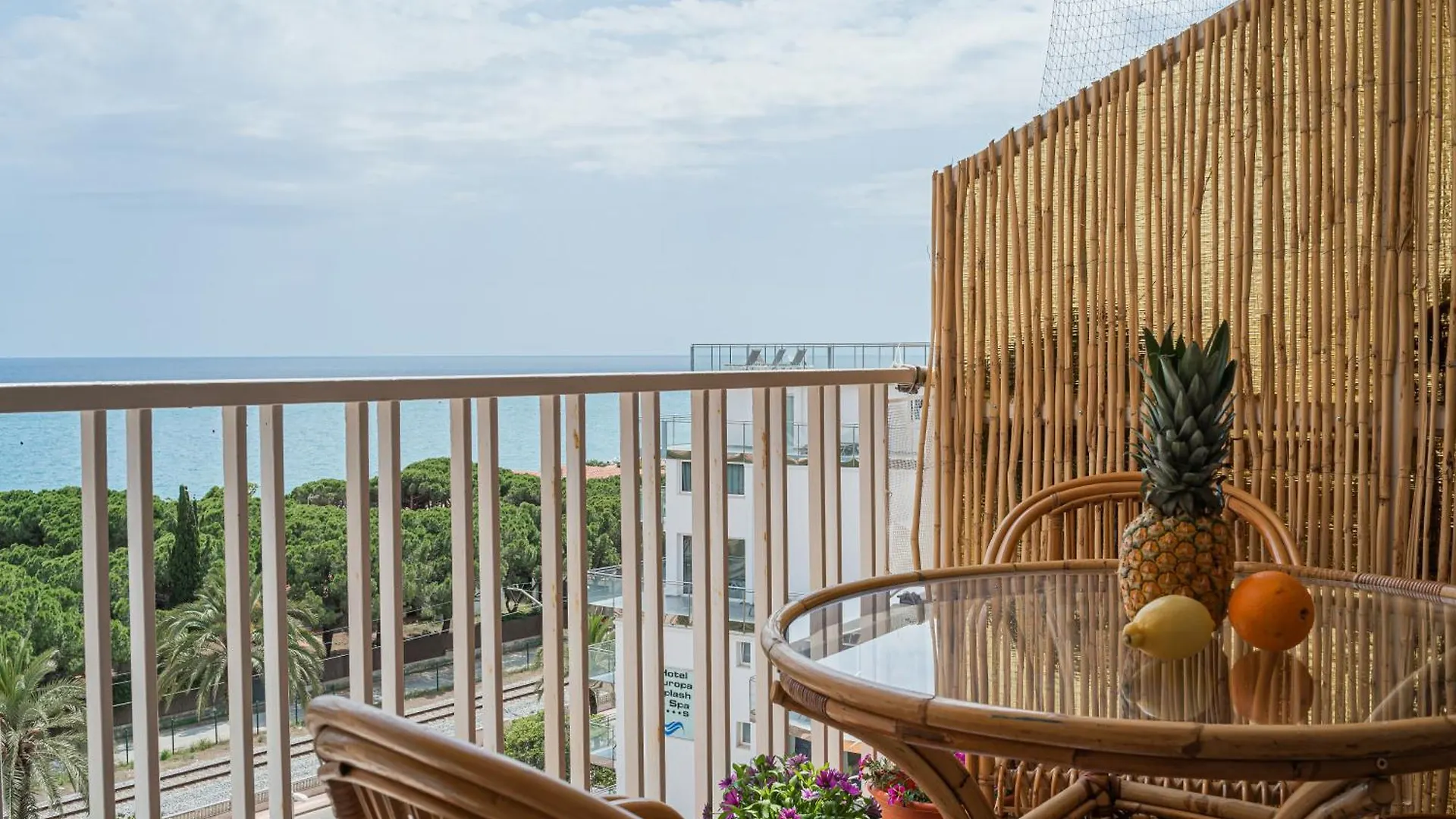 Sea View Apartments 马尔格莱特德玛